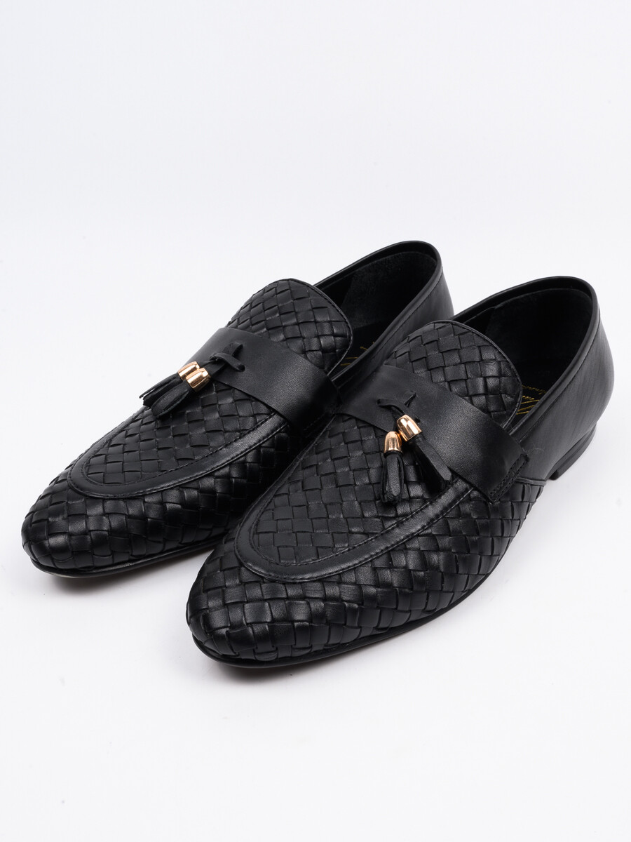 Men Black Tasseled Snake Skin Pattern Shoes