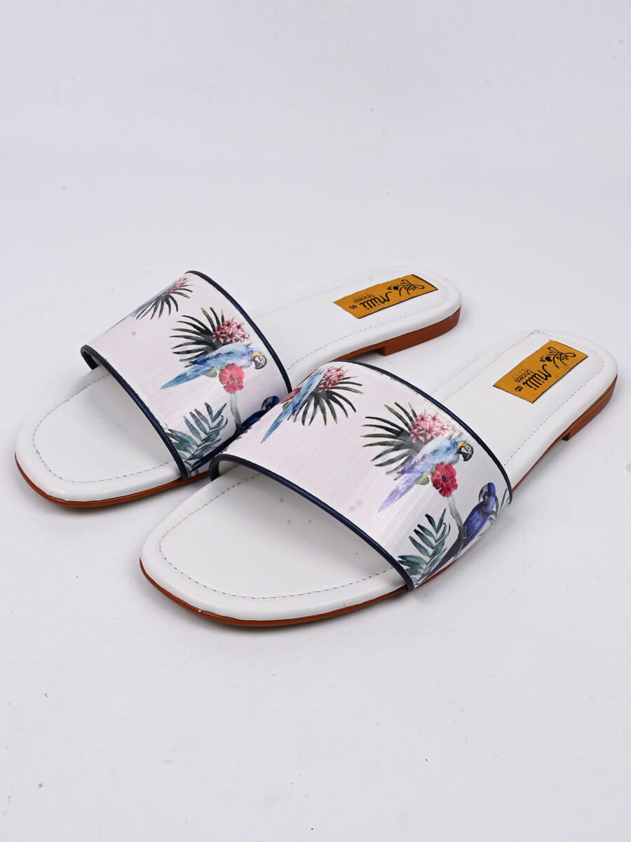Women White Floral Printed Flat Casual Slides