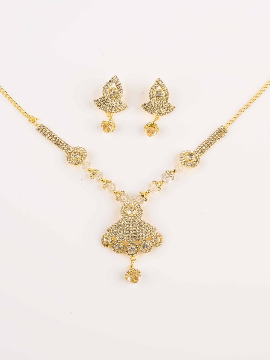 Gleaming Alloy Gold plated Necklace Set
