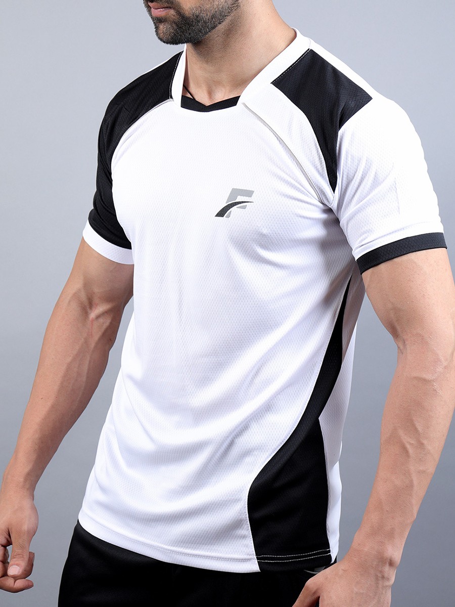 Black/White Athletic Fit Men's T-Shirt