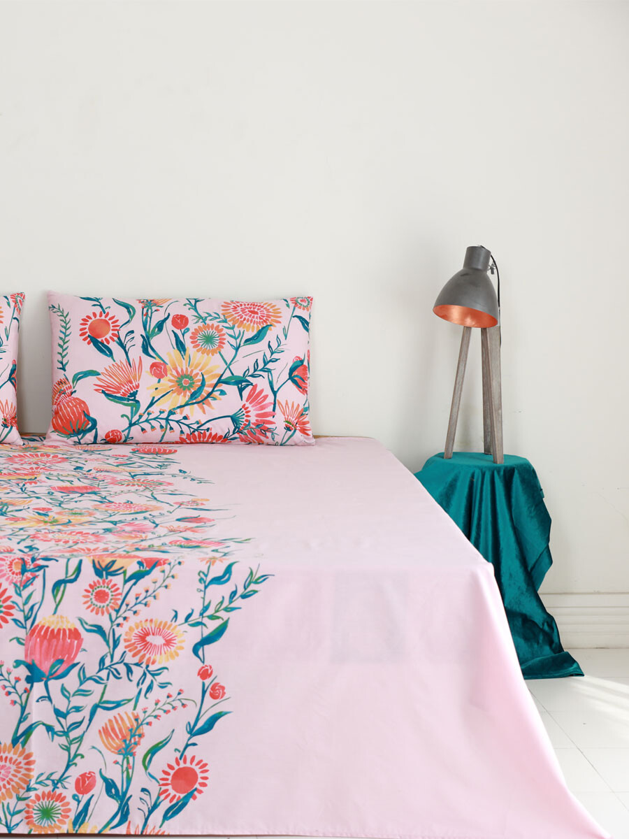 Peach Fantasy Bedsheet Set