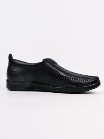 Men Black Round-Toe Comfortable Loafers